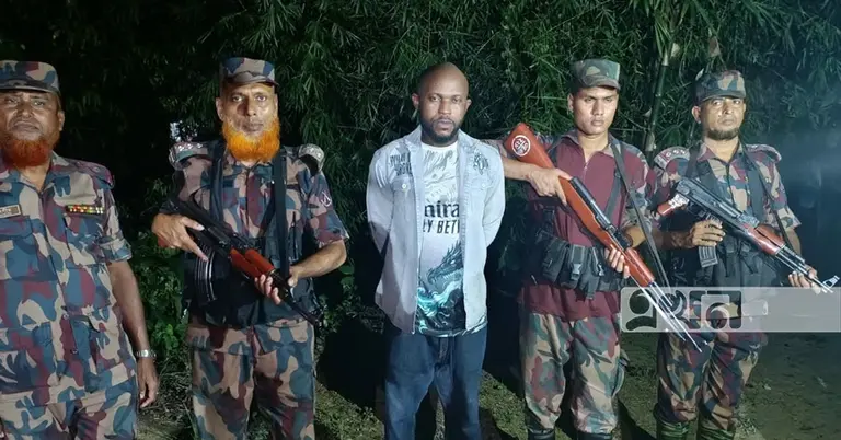 আটক নাইজেরিয়ান নাগরিক